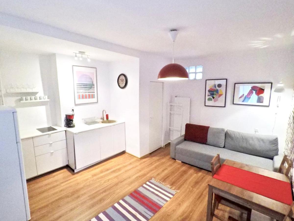 Fifty Shades Of Travel Apartamento Braşov Exterior foto