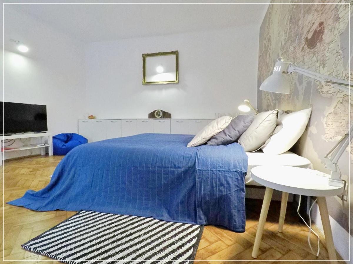 Fifty Shades Of Travel Apartamento Braşov Exterior foto