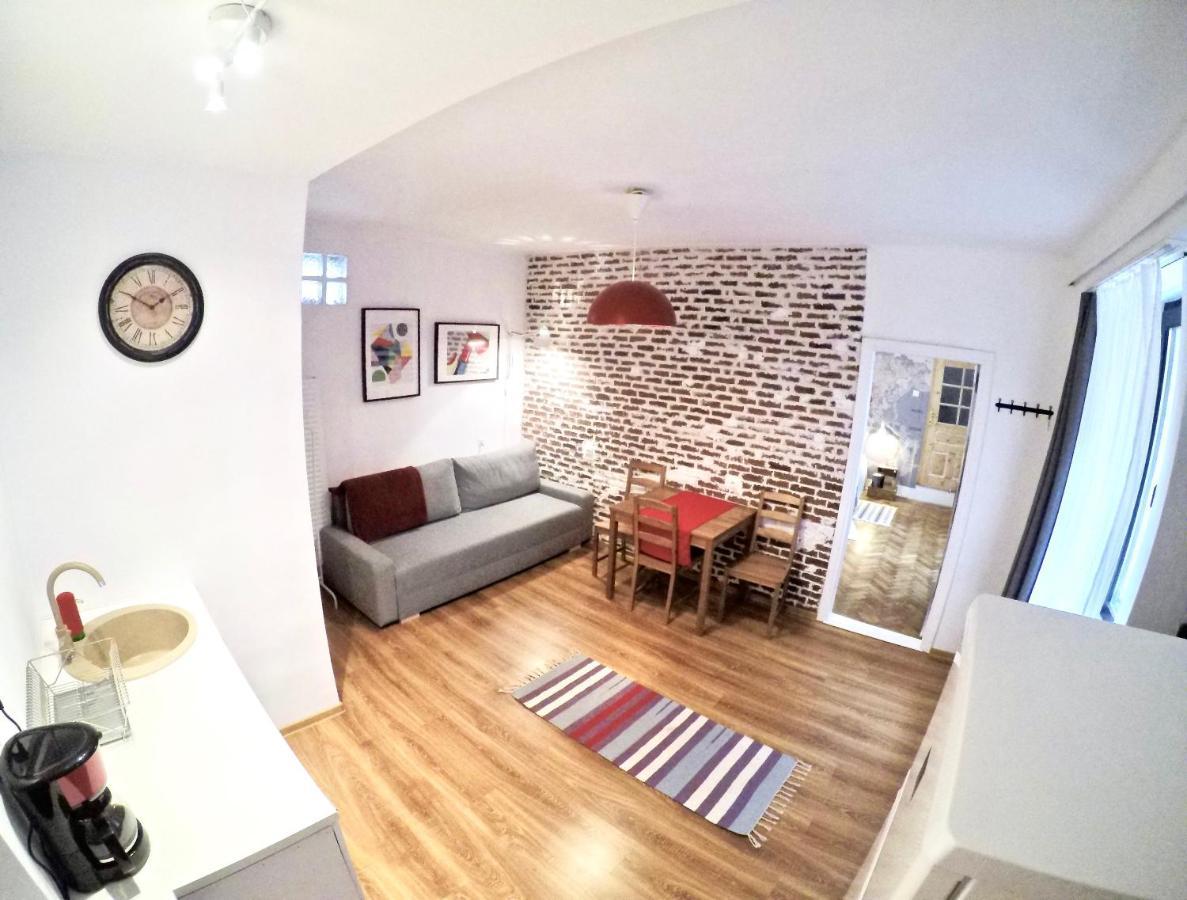 Fifty Shades Of Travel Apartamento Braşov Exterior foto