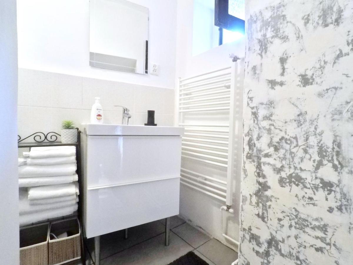 Fifty Shades Of Travel Apartamento Braşov Exterior foto
