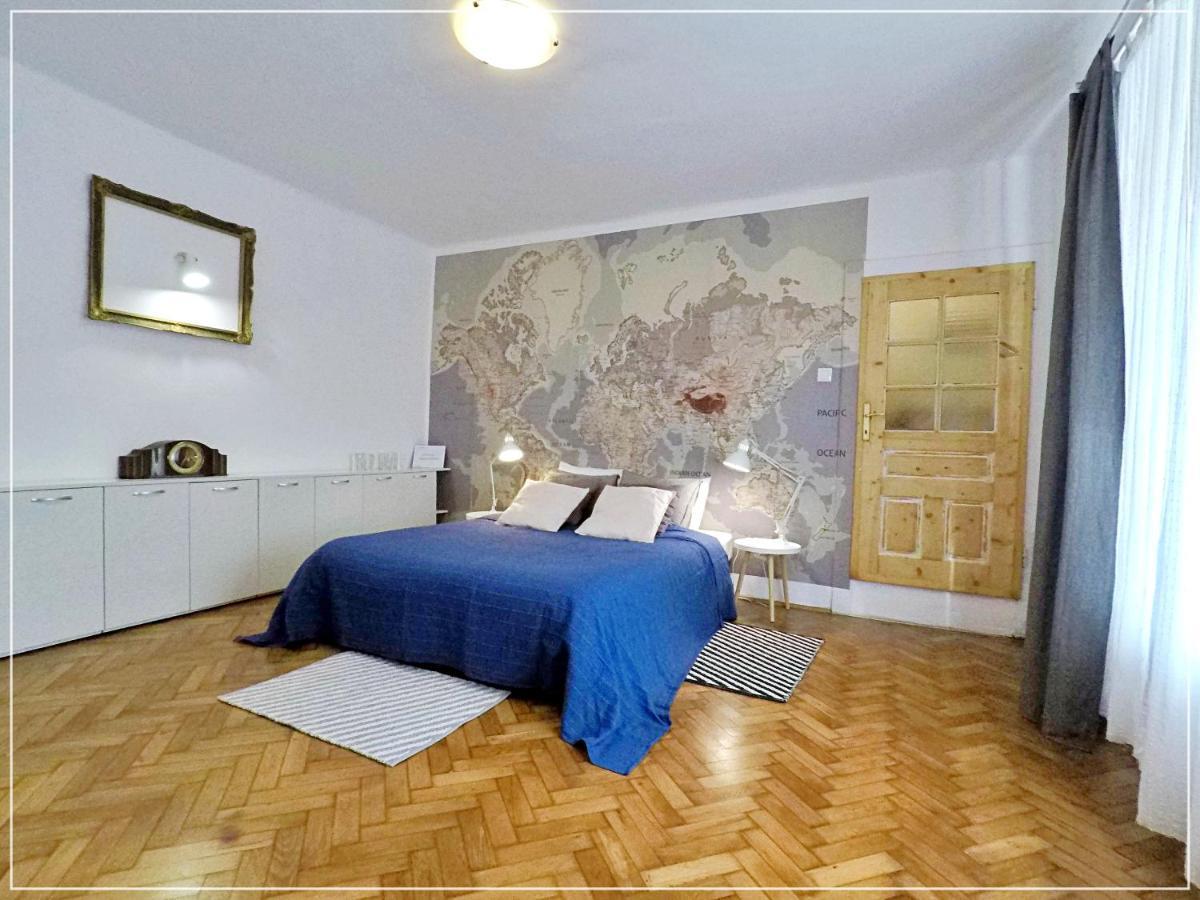 Fifty Shades Of Travel Apartamento Braşov Exterior foto