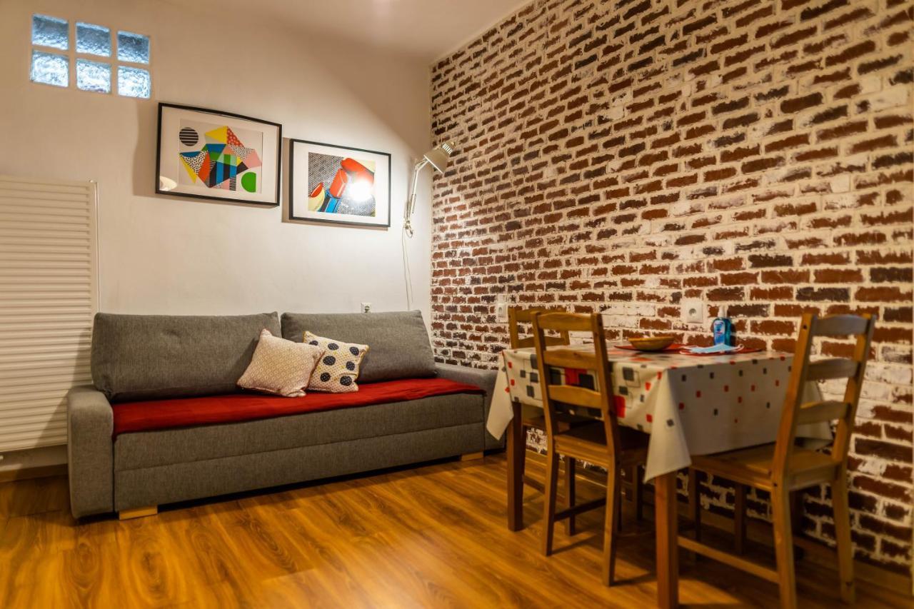 Fifty Shades Of Travel Apartamento Braşov Exterior foto